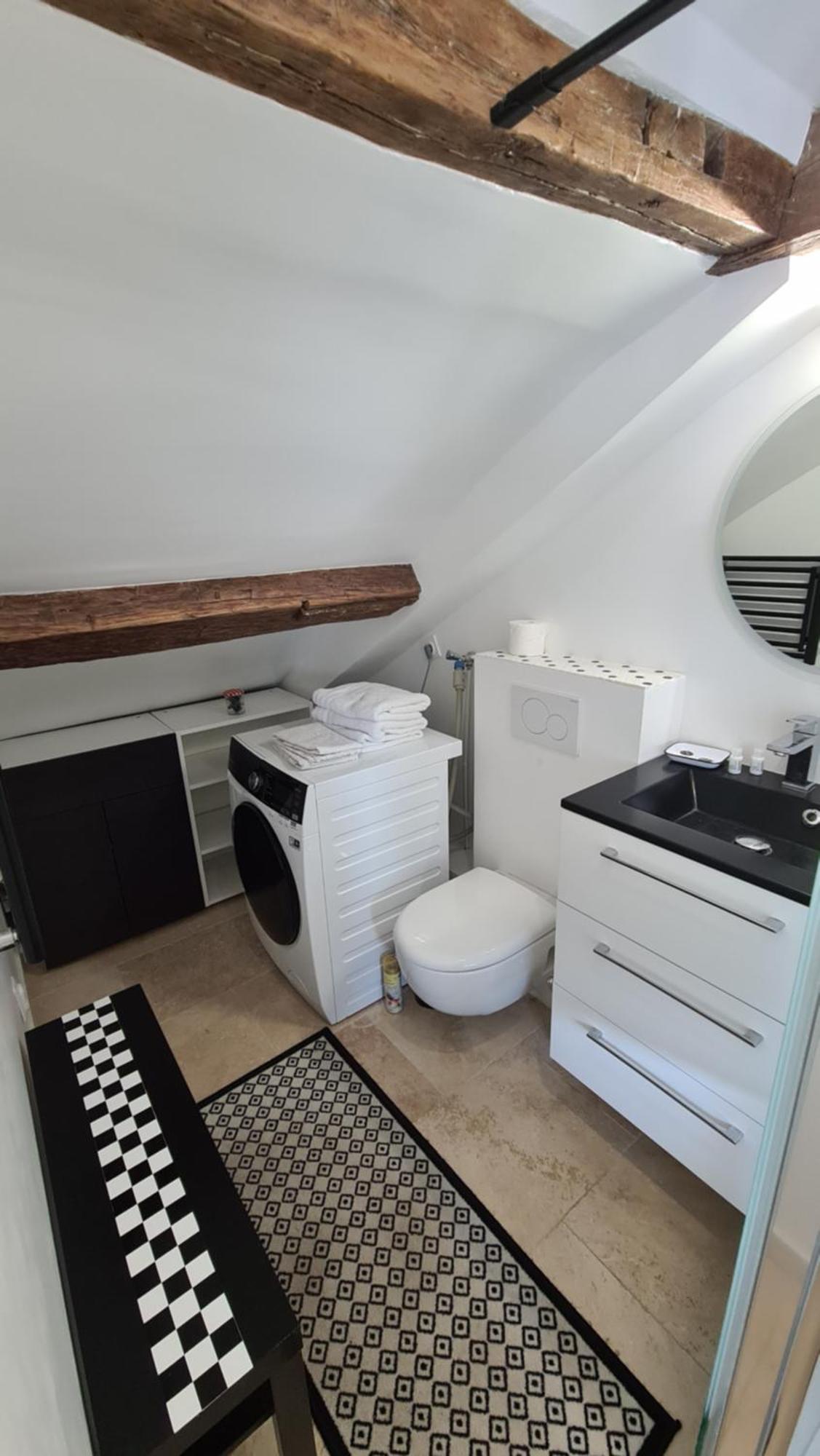 Appartement Coeur De Paris Avec Vue Sur Les Toits المظهر الخارجي الصورة